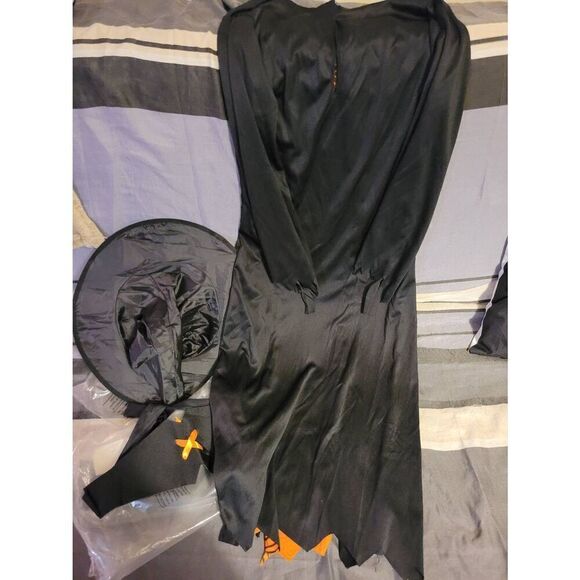 Halloween hocus pocus witch costume - Picture 2 of 2